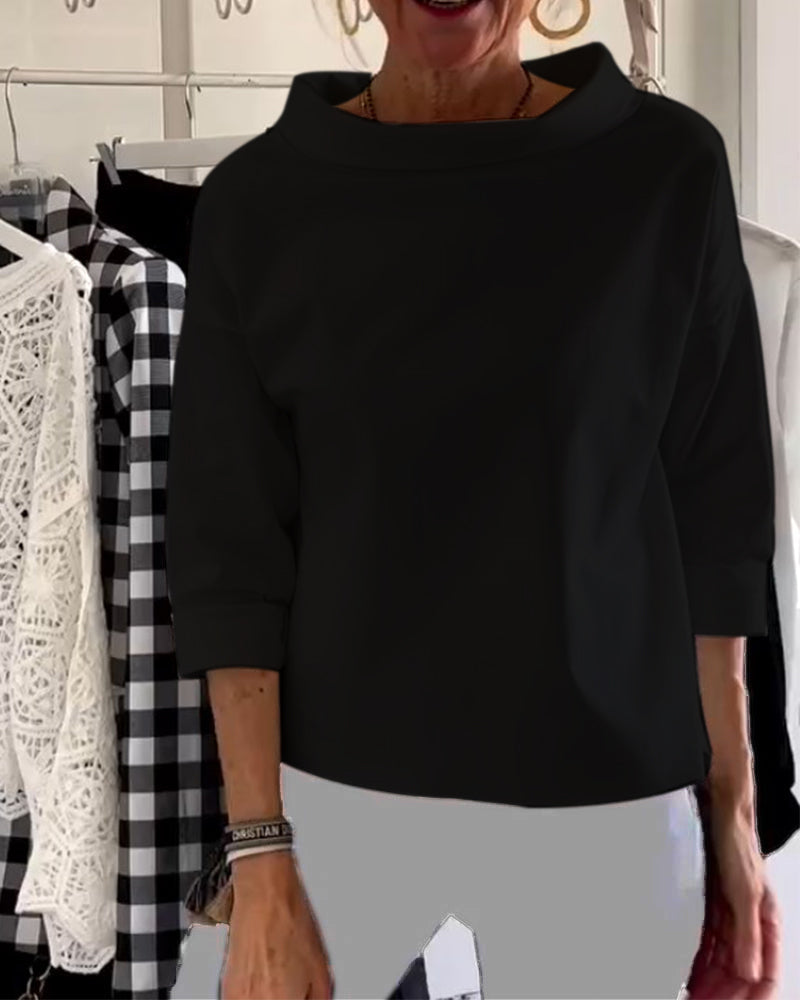 Lara - Casual Monochrome Top