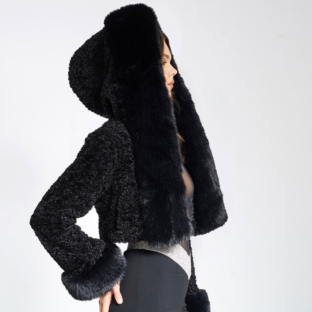 Aurora™ - Luxury and Style in a Cropped Faux Fur Jacket