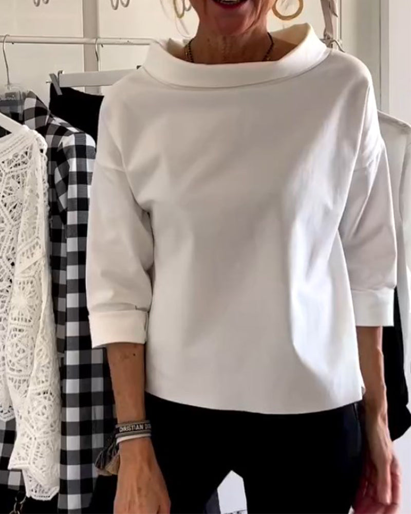 Lara - Casual Monochrome Top