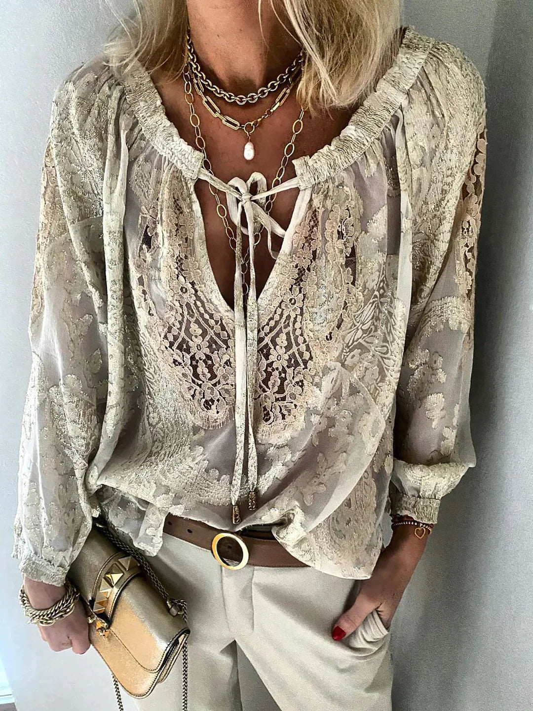 Kiki β Unieke Blouse met Kantdetails