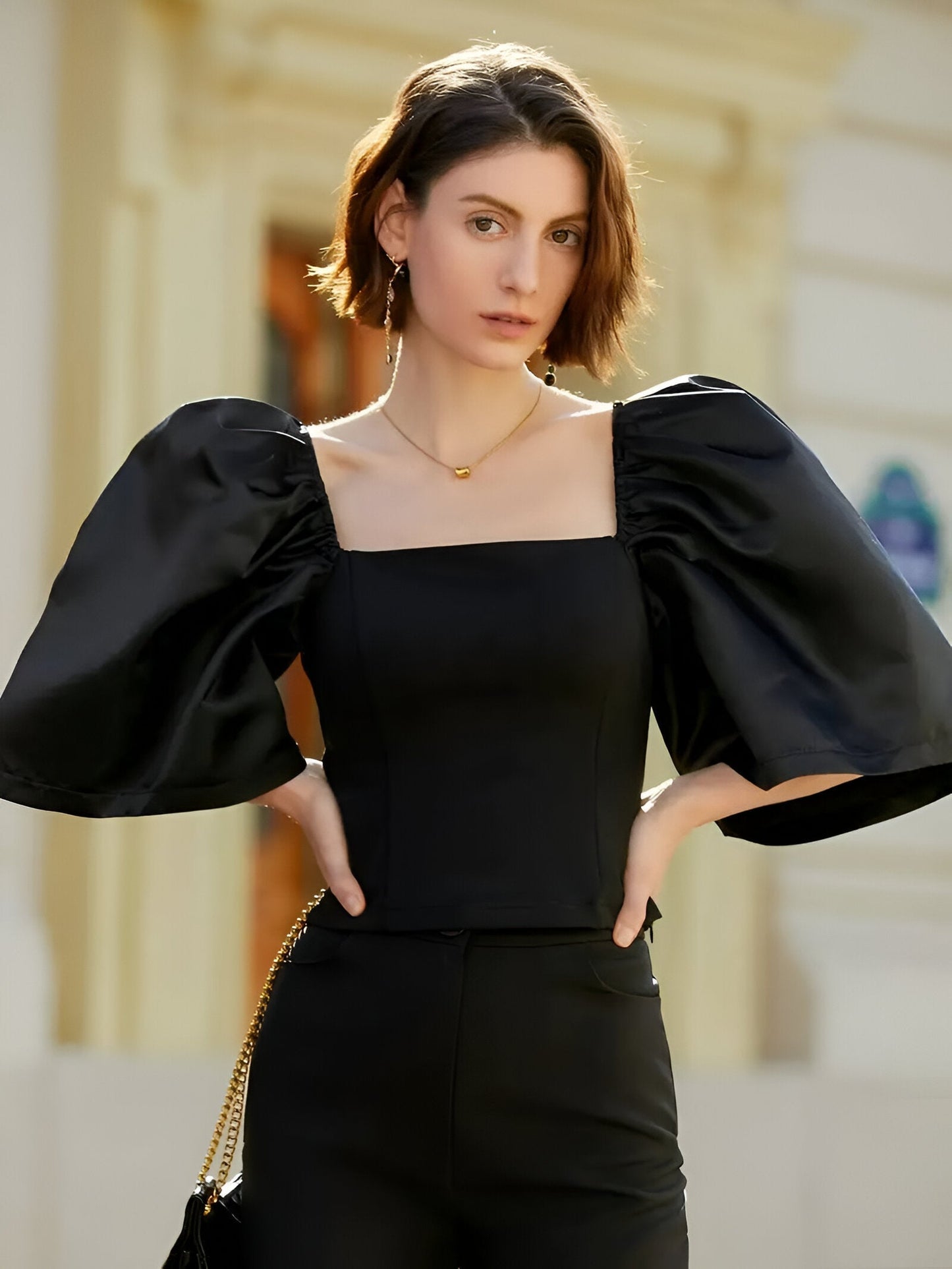Bonnie - Slanke Blouse met Vierkante Hals