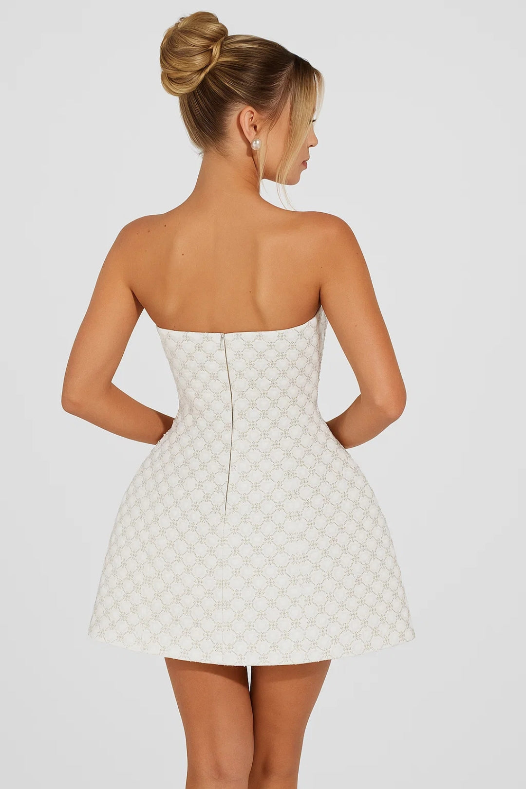 Dames Mini Jurk Wit Strapless met Uitlopende Rok