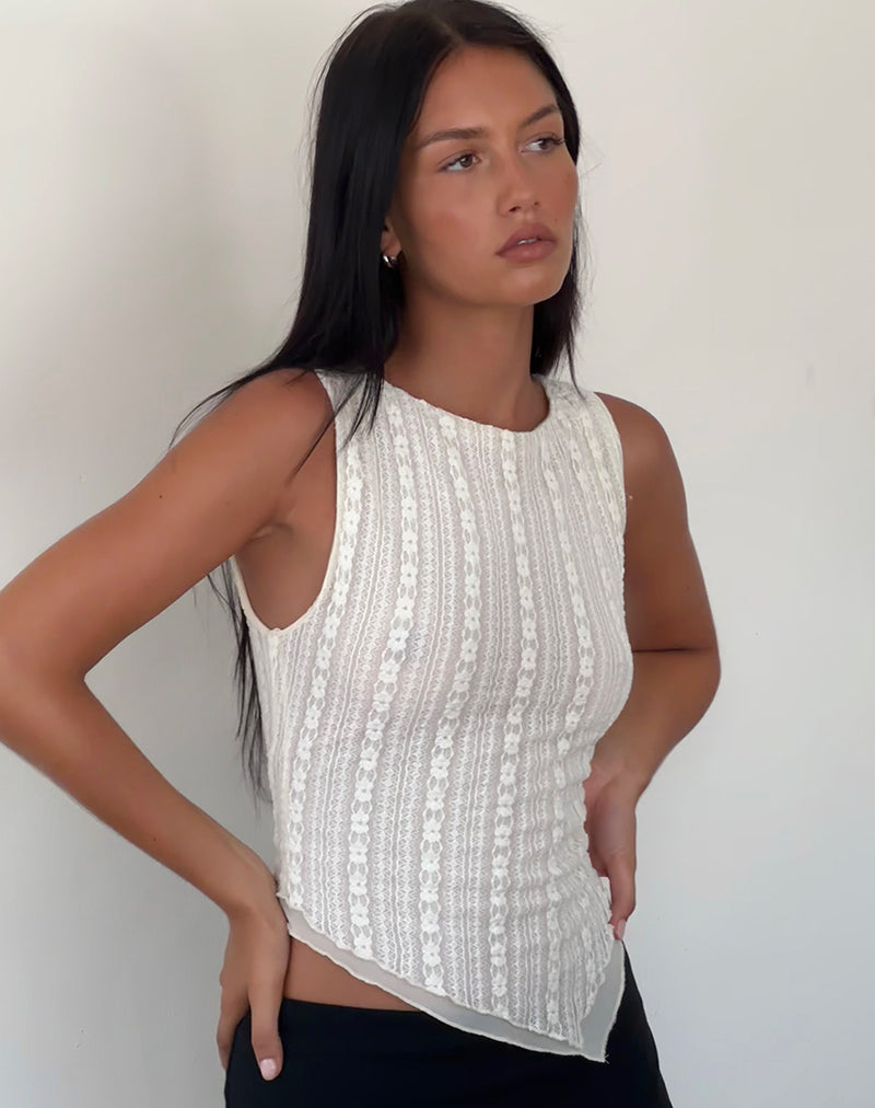Gionella - Elegante Mouwloze Kanten Top met Asymmetrische Zoom