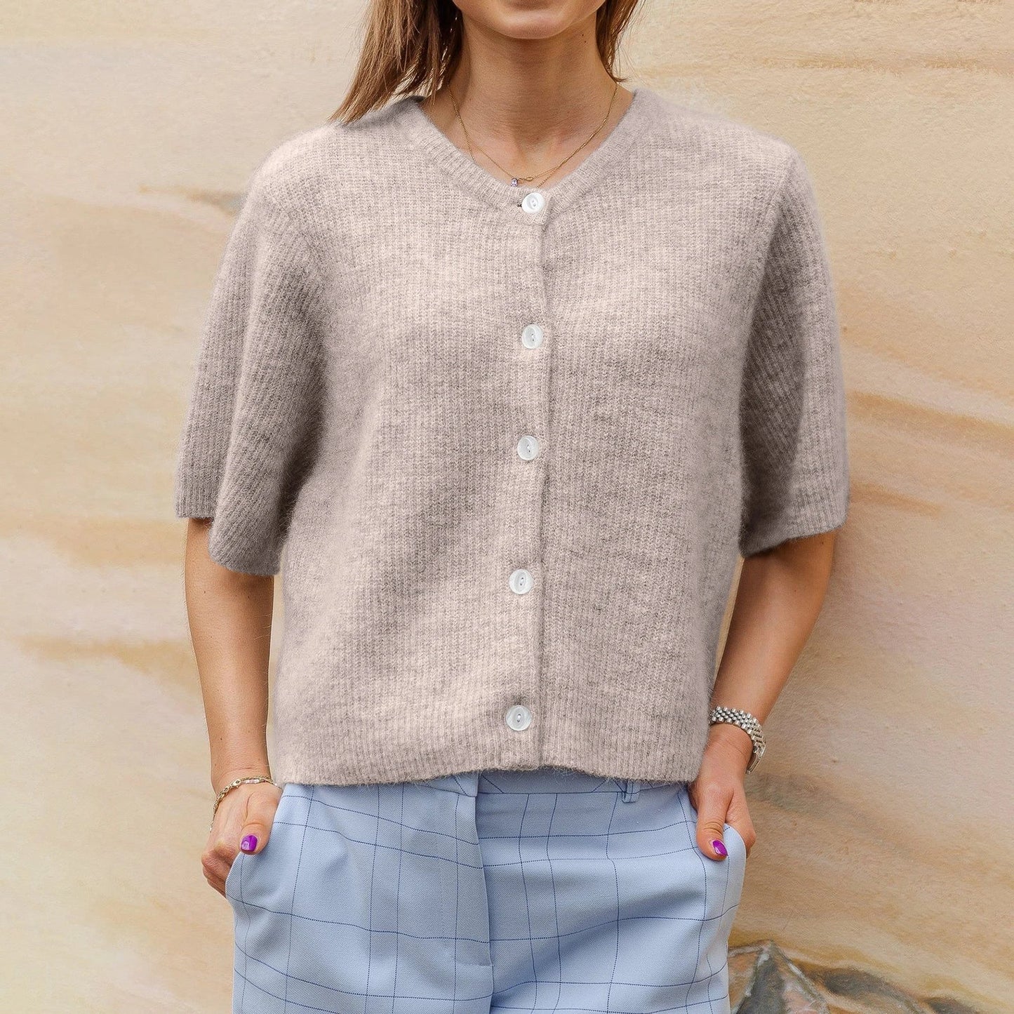 Yara - Streetwear Vest met Korte Mouwen