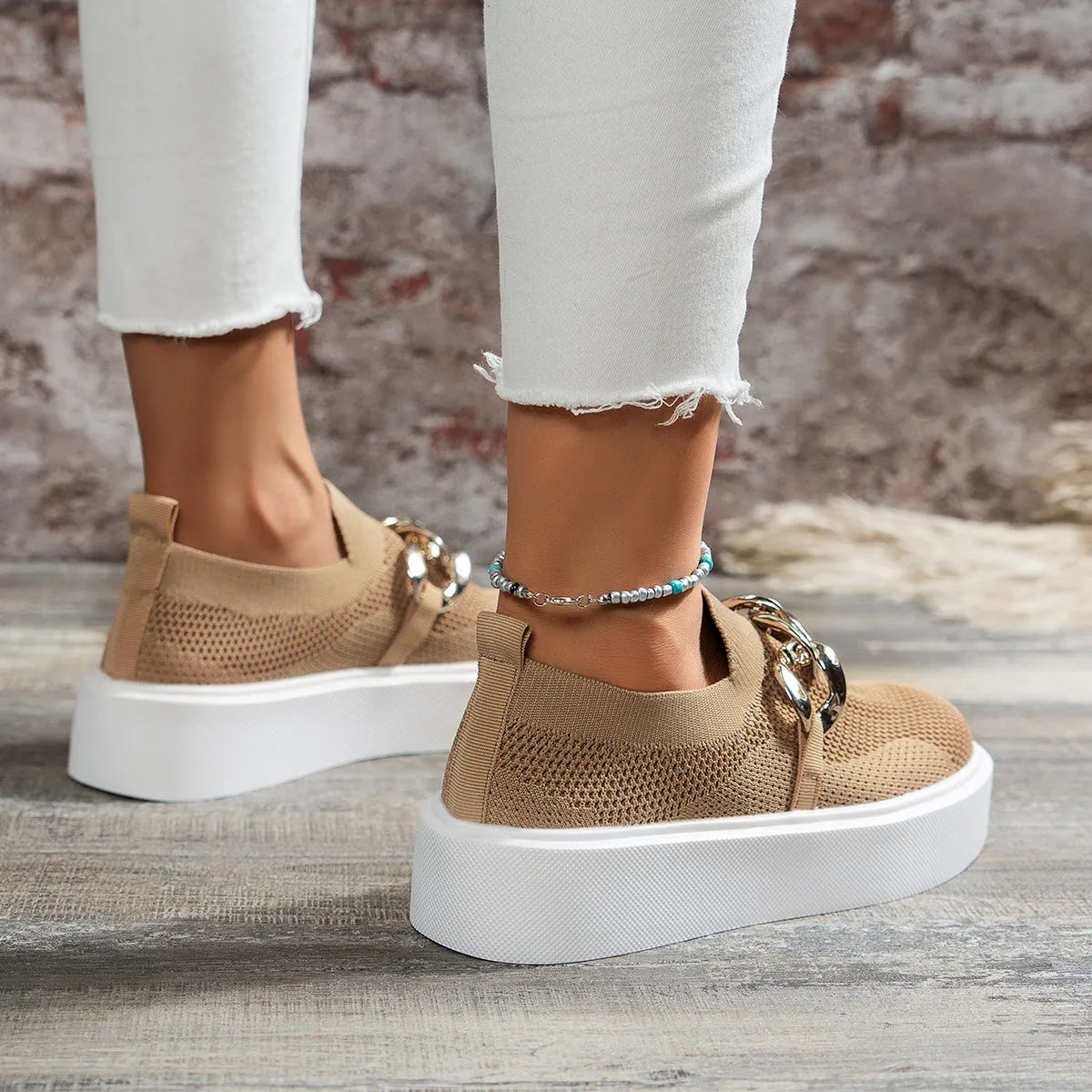 Chunky Ketting Detail Slip-on Sneakers voor Dames – Comfortabele Stijlvolle Instappers