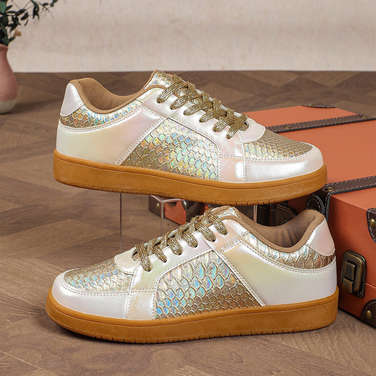 Soepele Leren Dames Sneakers met Structuuraccent – Stevige Zool voor Extra Support