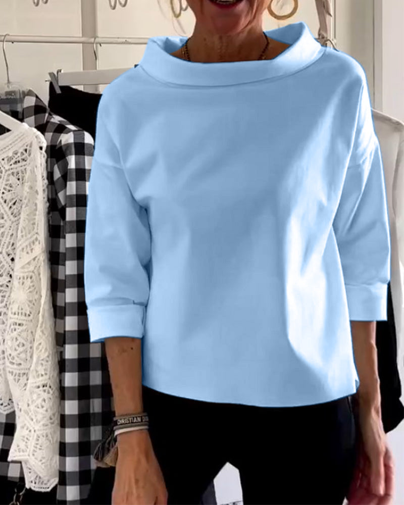 Lara - Casual Monochrome Top