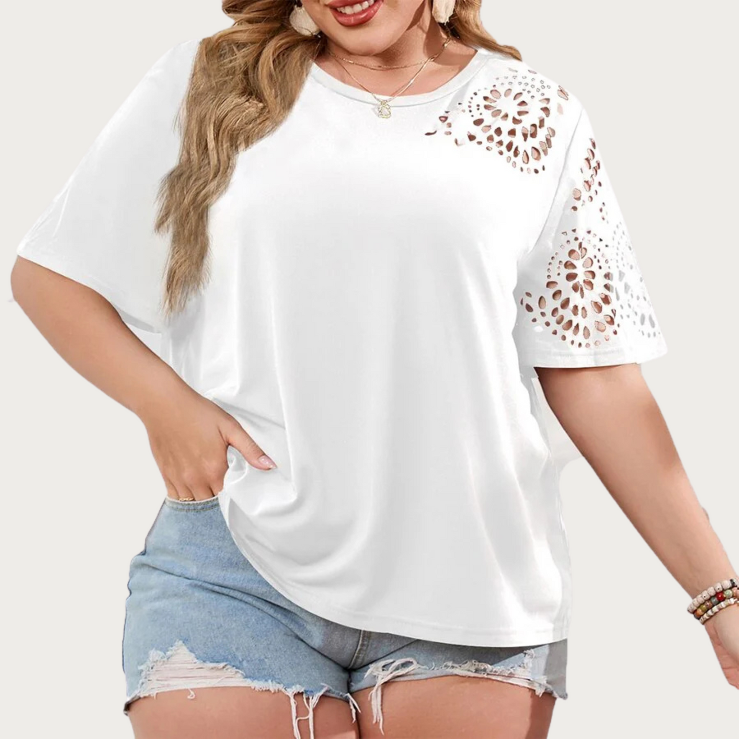 Noélie - Stijlvol Shirt met Geperforeerde Mouwen