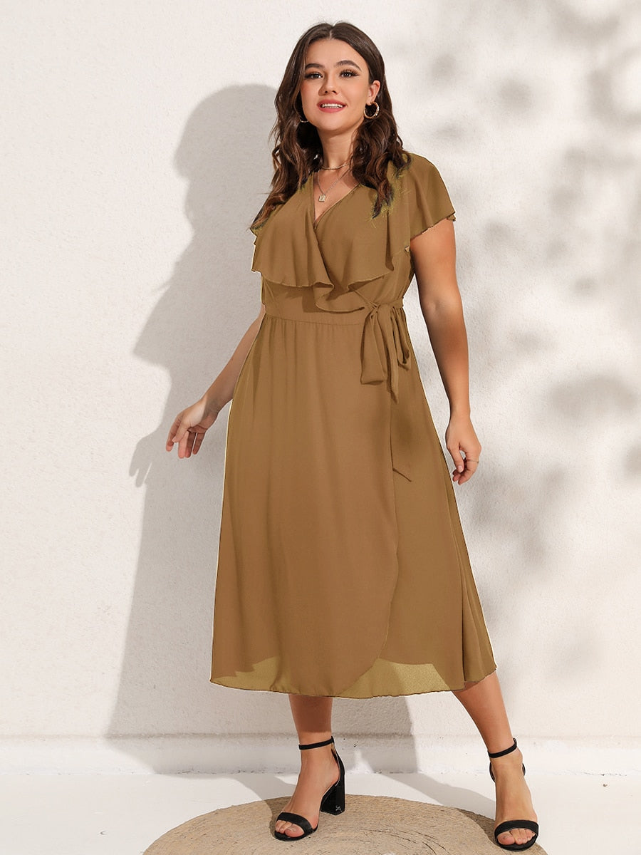 Elora - Wikkeljurk met Korte Mouwen en V-hals (Plus Size)
