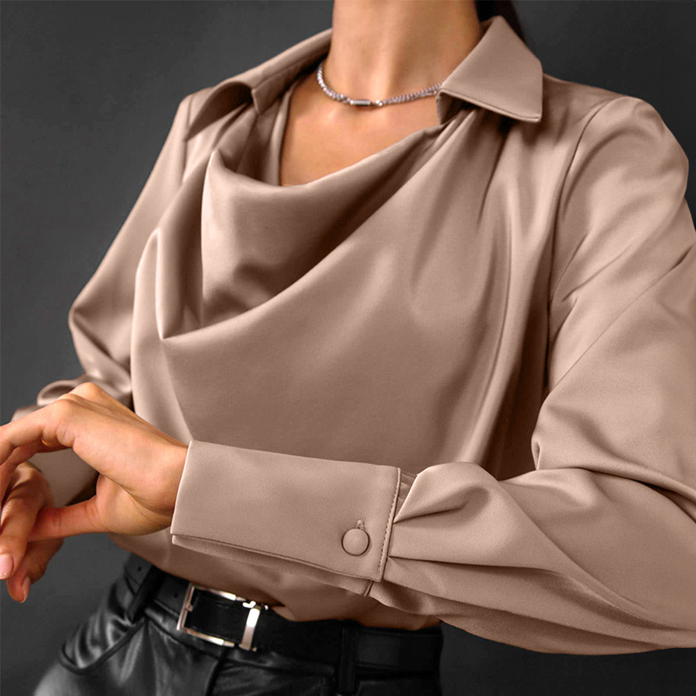 Isabeau – Luxe Blouse met V-hals