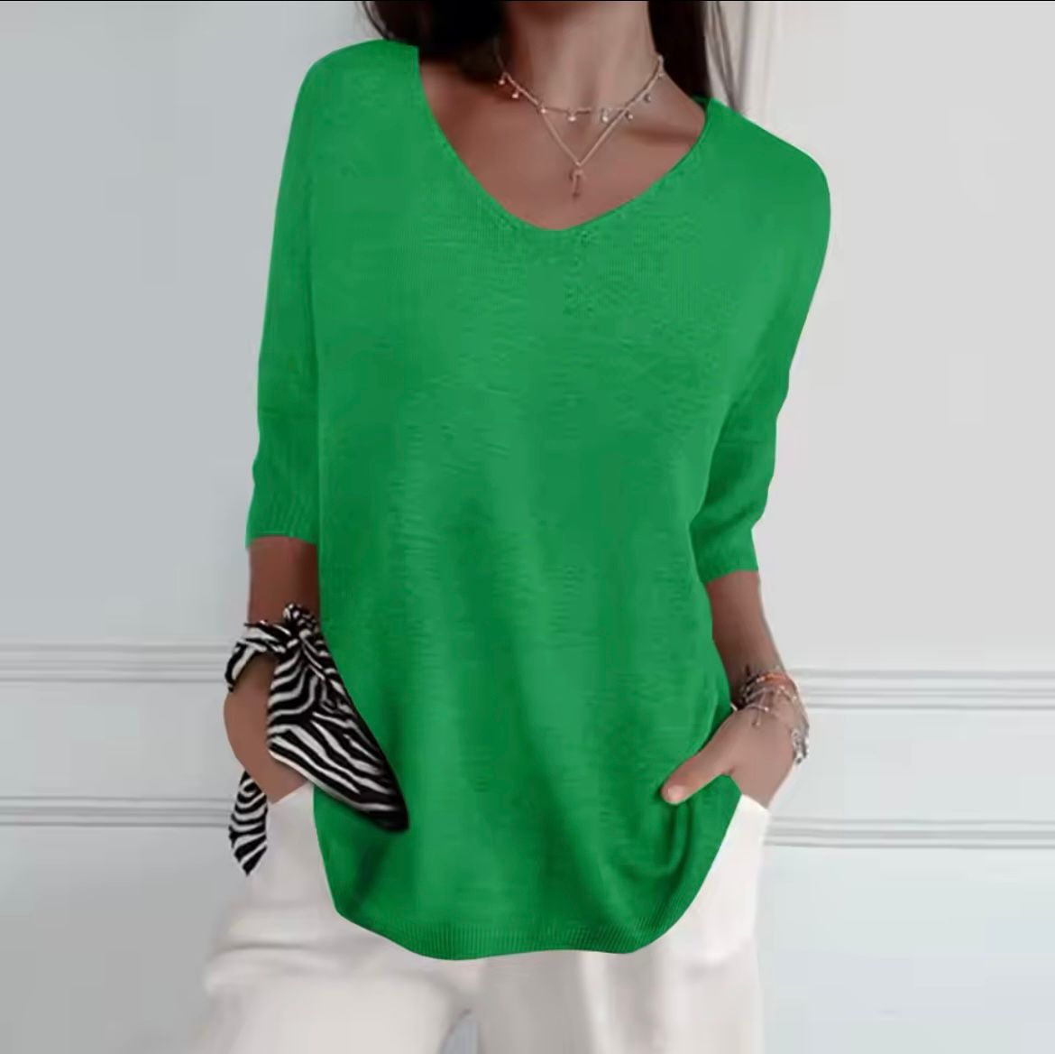 Maëlys - Relaxed V-Neck Top