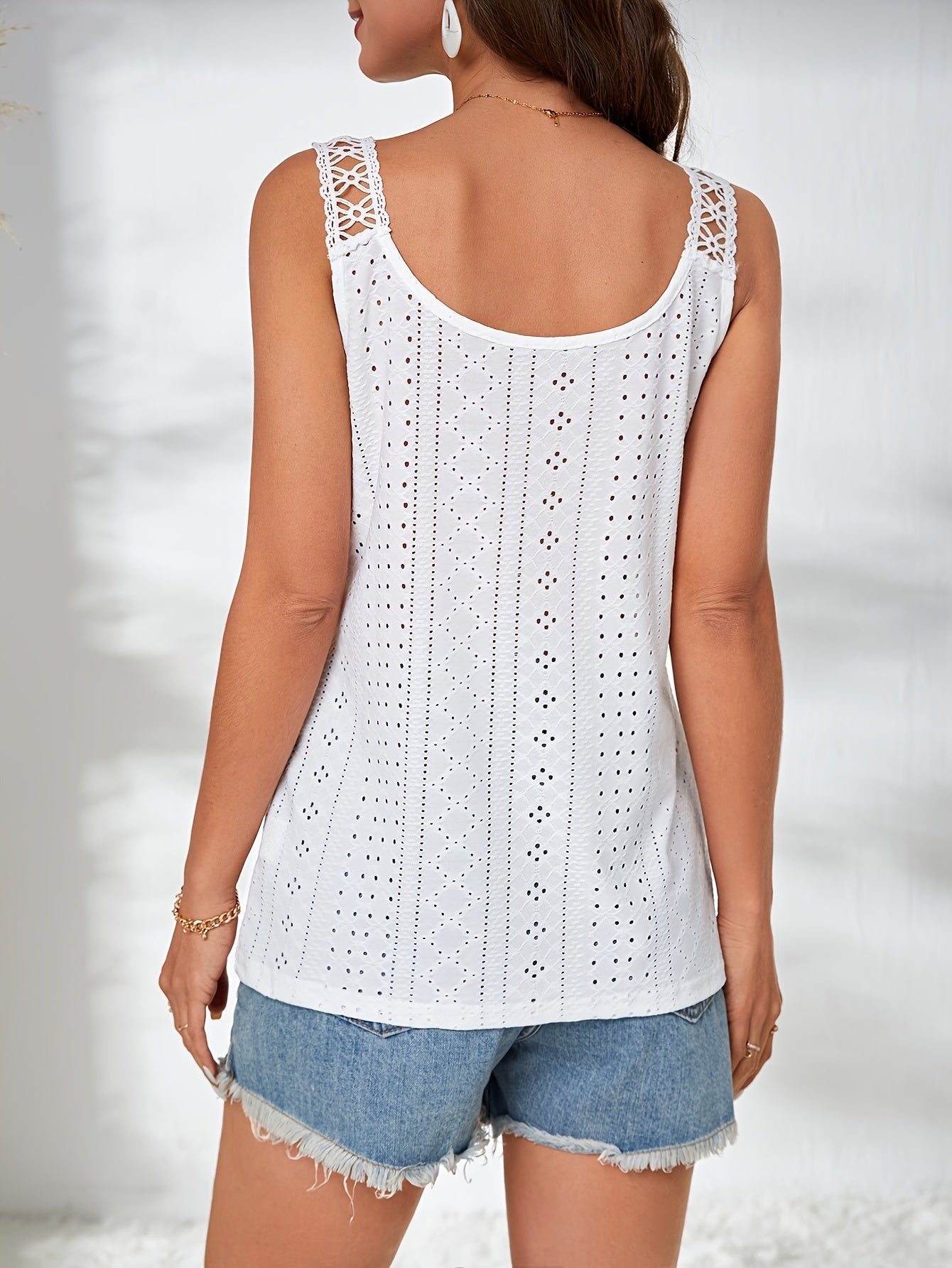 Helisanne - Witte Broderie Anglaise Tanktop