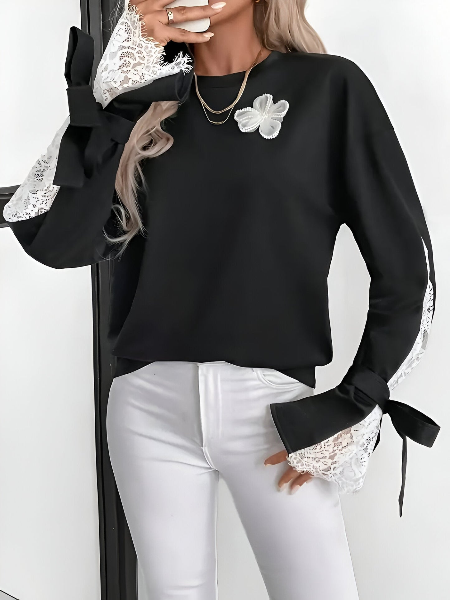 Elodie - Colour Block Sweatshirt met Bloemenkant