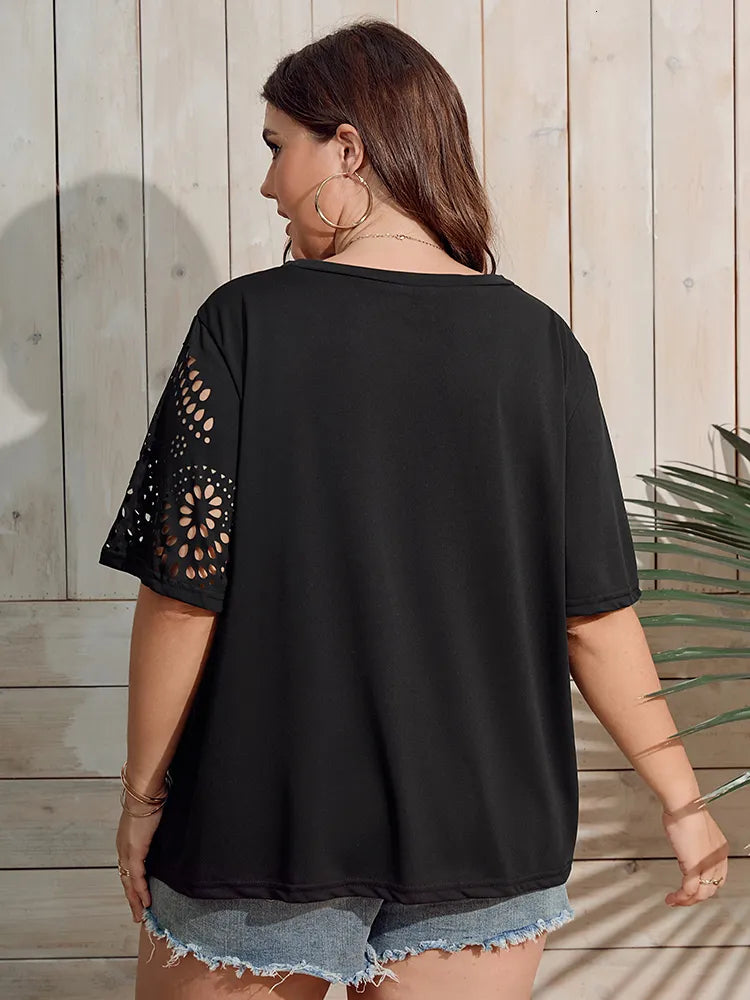 Noélie - Stijlvol Shirt met Geperforeerde Mouwen