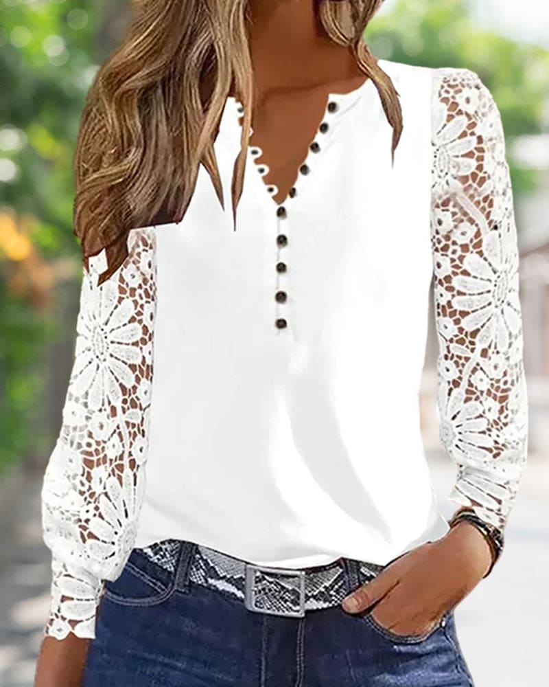 Yara – Blouse met Kanten Mouwen
