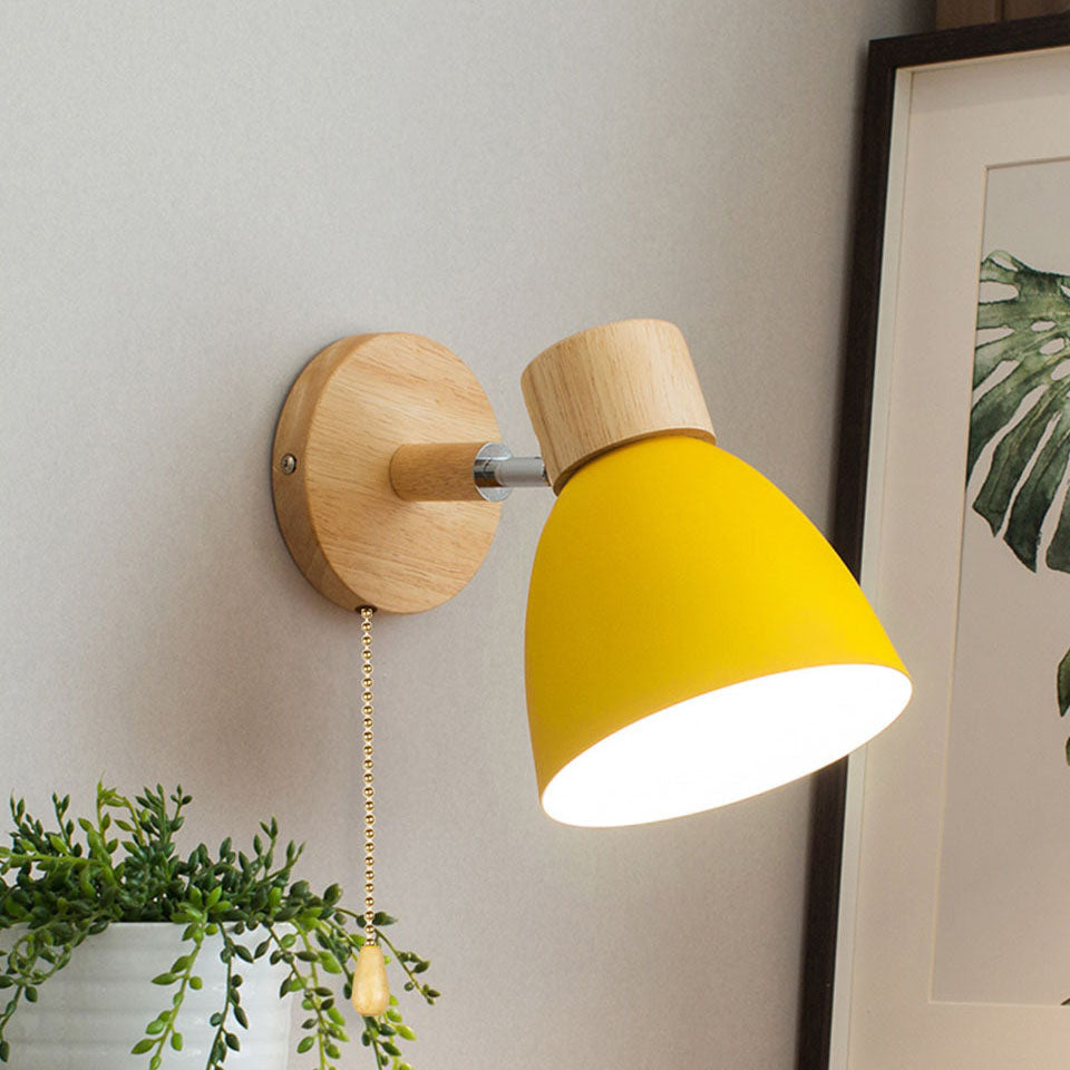 Wandlamp met Kantelbare Arm en Conische Kap - Hout en IJzer