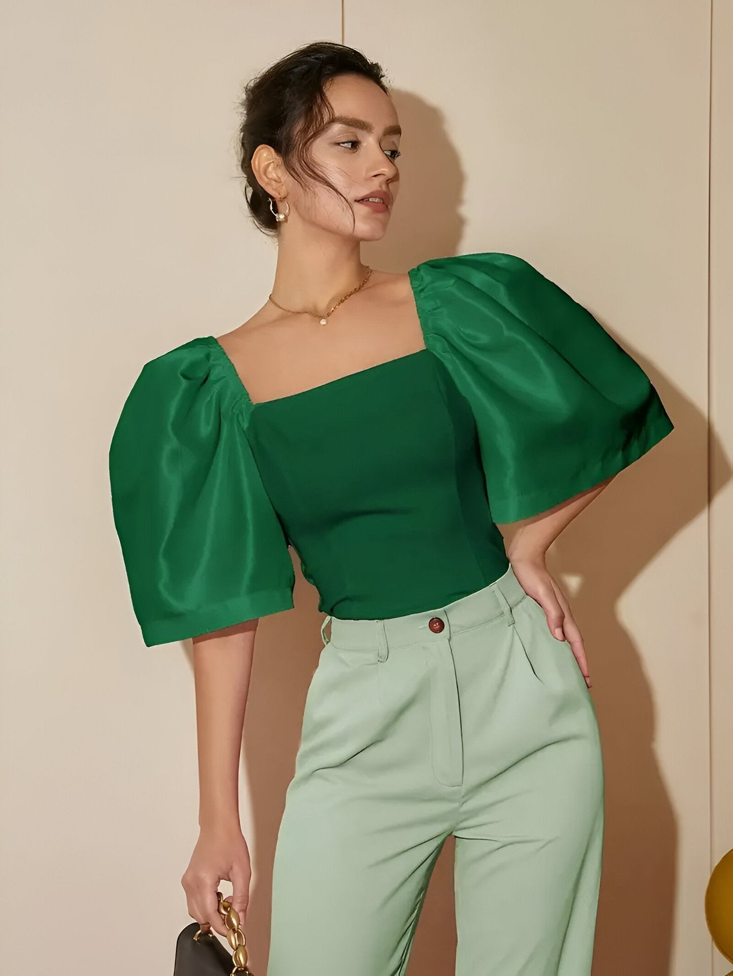 Bonnie - Slanke Blouse met Vierkante Hals