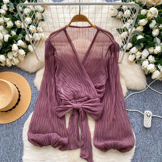 Bylle - V-hals Blouse met Strik en Ruches