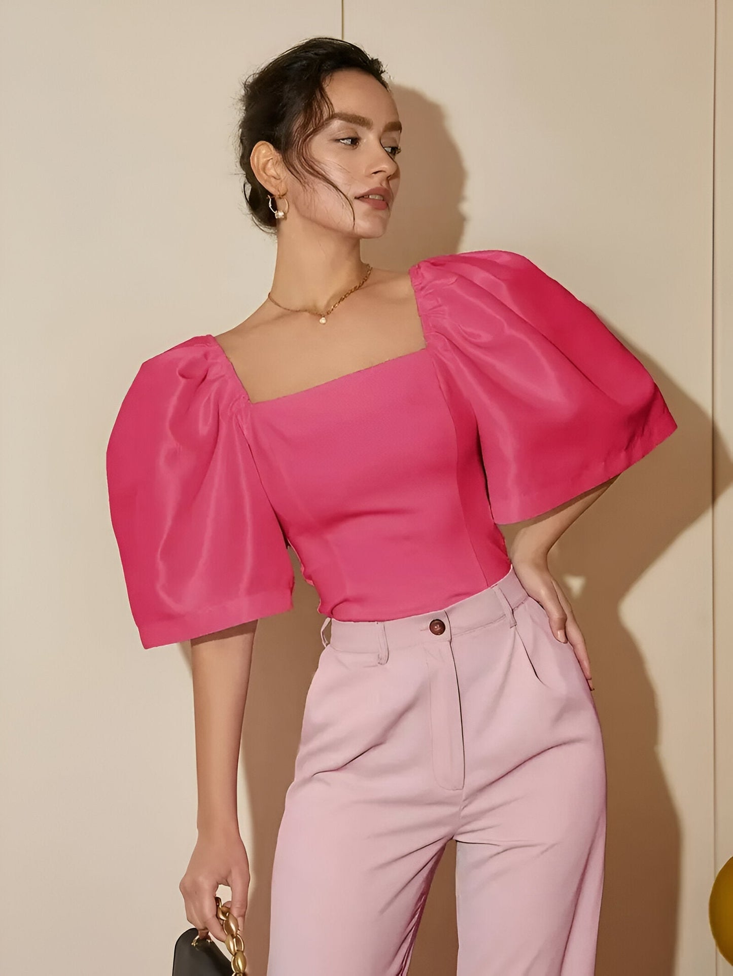 Bonnie - Slanke Blouse met Vierkante Hals