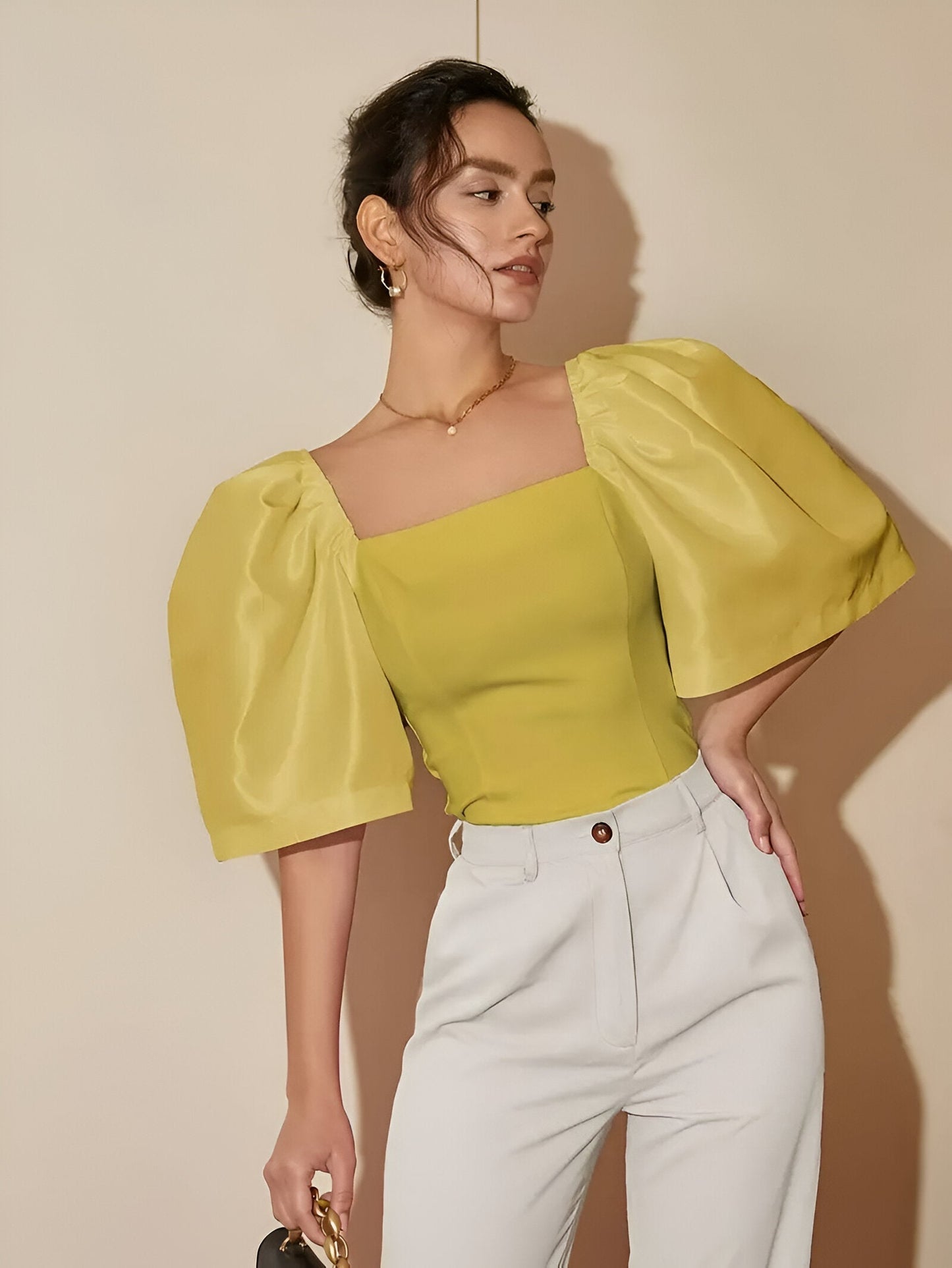 Bonnie - Slanke Blouse met Vierkante Hals