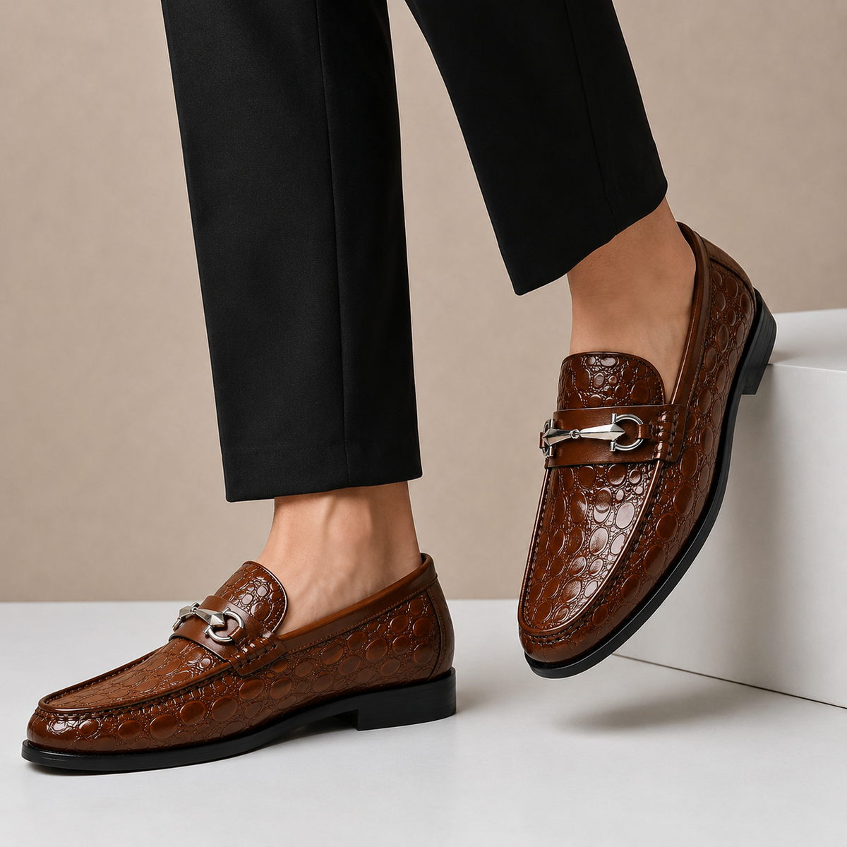 Heren Loafers Runderleer met Gegraveerde Structuur en Metalen Accent