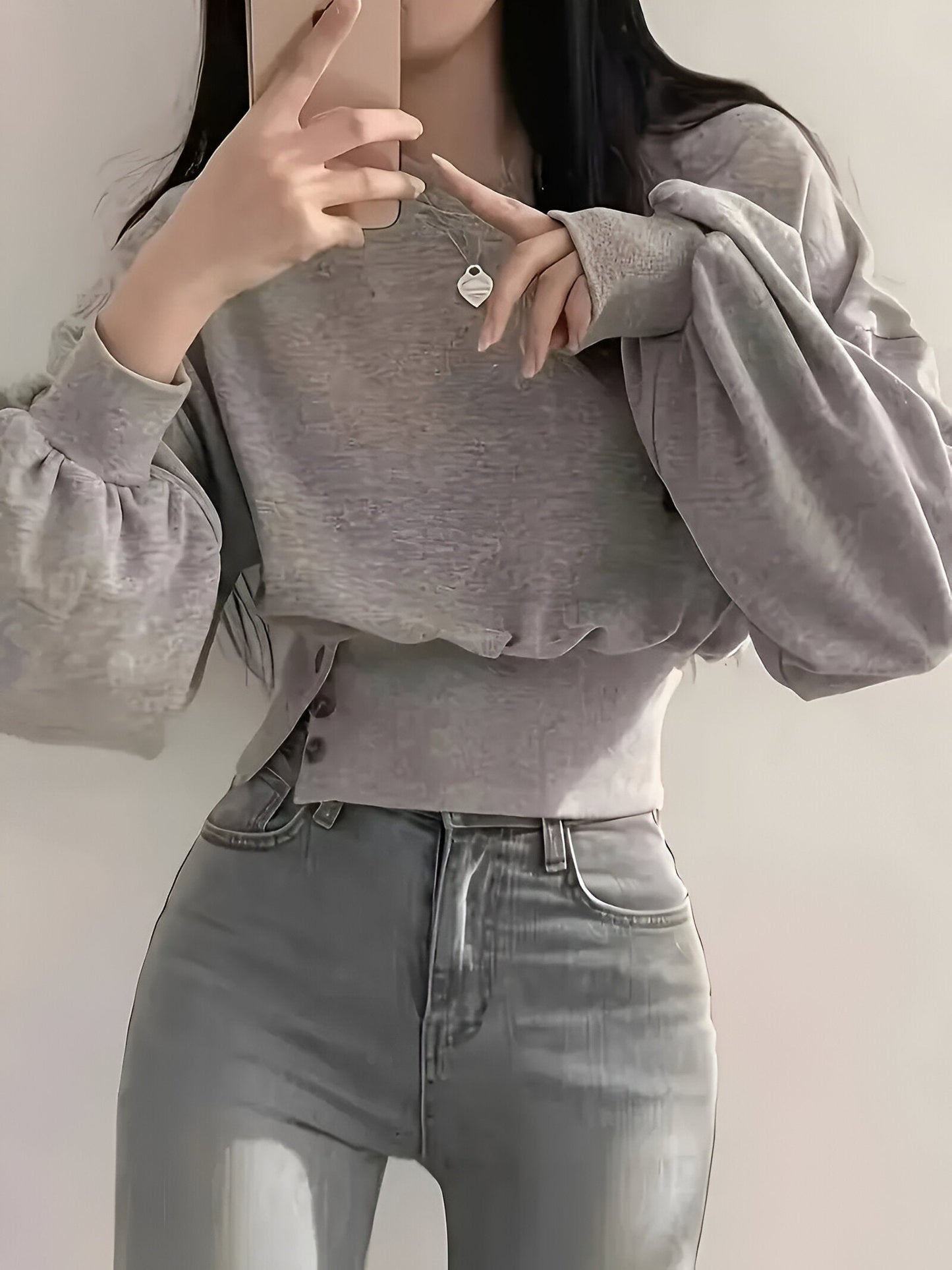 Bay - Elegant T-shirt met Knoopdetail