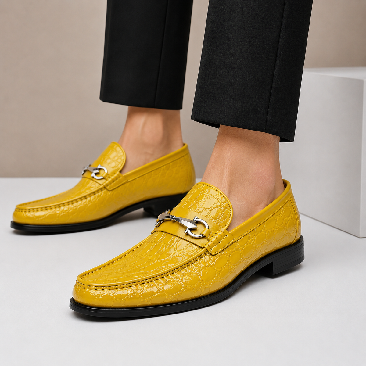 Heren Loafers Runderleer met Gegraveerde Structuur en Metalen Accent