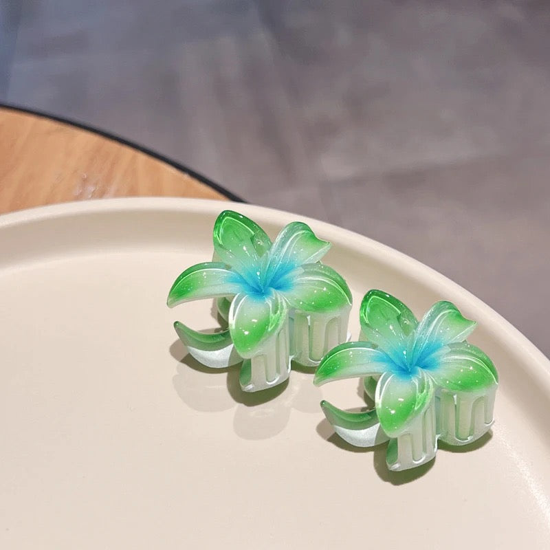 Luna - Bloemvormige Haarclip met Stevige Sluiting