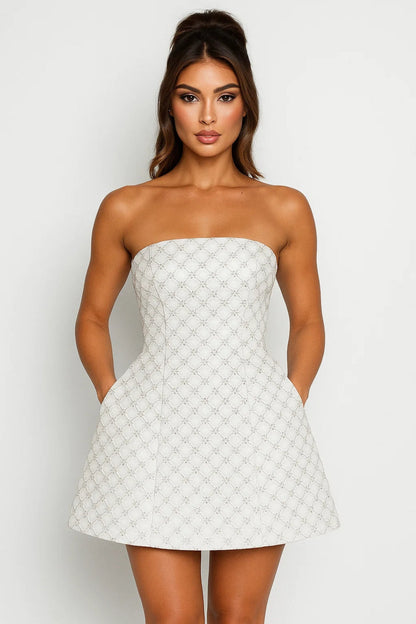 Dames Mini Jurk Wit Strapless met Uitlopende Rok