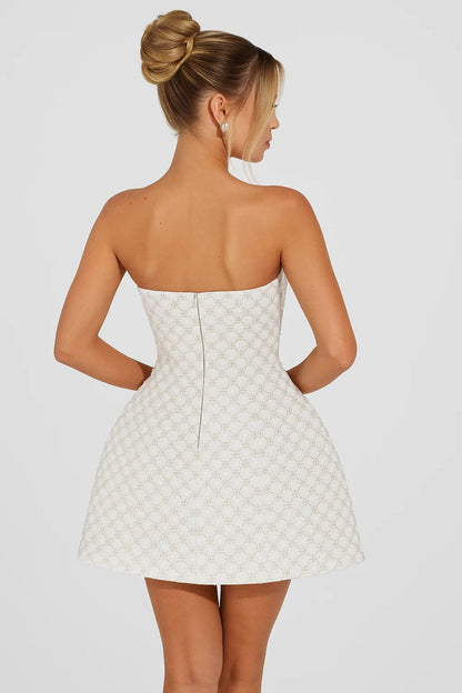 Dames Mini Jurk Wit Strapless met Uitlopende Rok