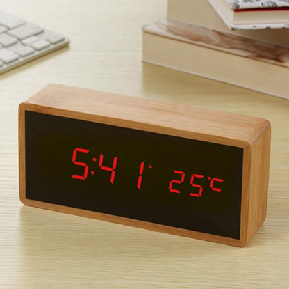 Digitale Houten Wekker met LED Display – Tijd en Temperatuur