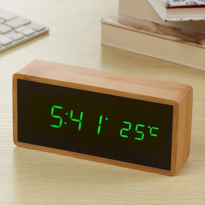 Digitale Houten Wekker met LED Display – Tijd en Temperatuur