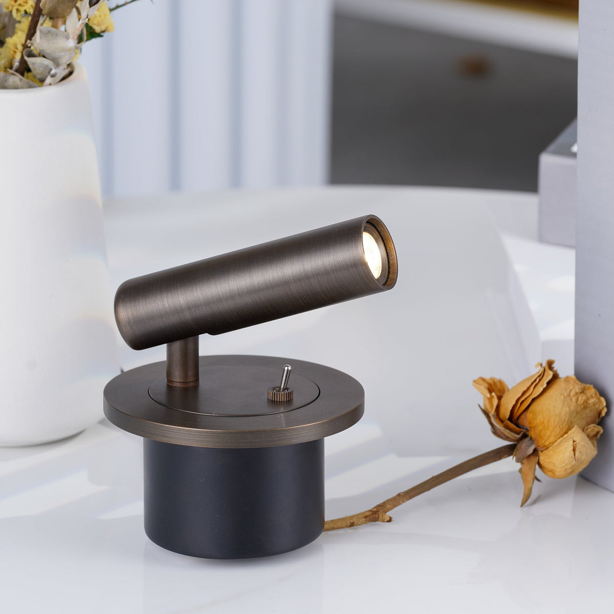 Wandlamp met Verstelbare Cilindrische Kop en Geïntegreerde LED