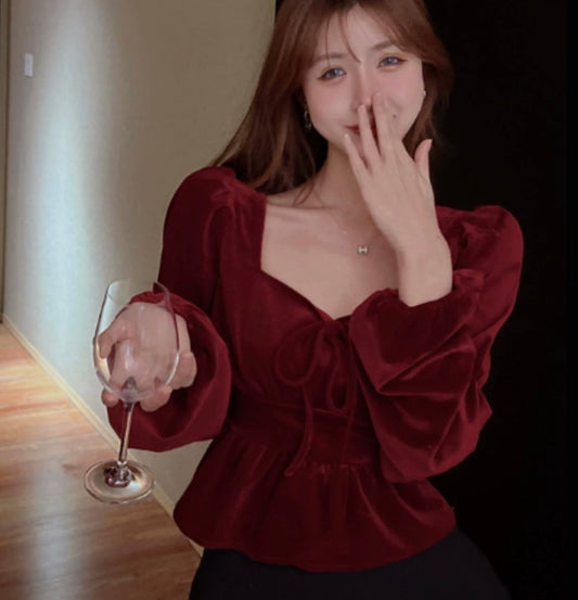 Helviora - Wijnrood Fluwelen Korset met Lange Pofmouwen