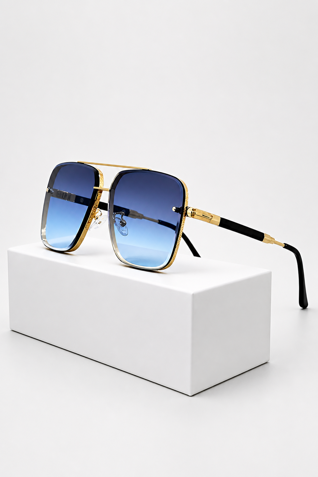 Dames Retro Aviator Zonnebril met Goudkleurig Montuur en UV400 Gradiëntglas