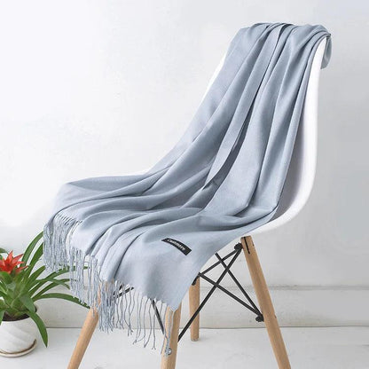 Dames Luxe Warme Sjaal – Effen Beige met Franjedetail, Ideaal voor Herfst en Winter