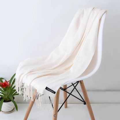 Dames Luxe Warme Sjaal – Effen Beige met Franjedetail, Ideaal voor Herfst en Winter