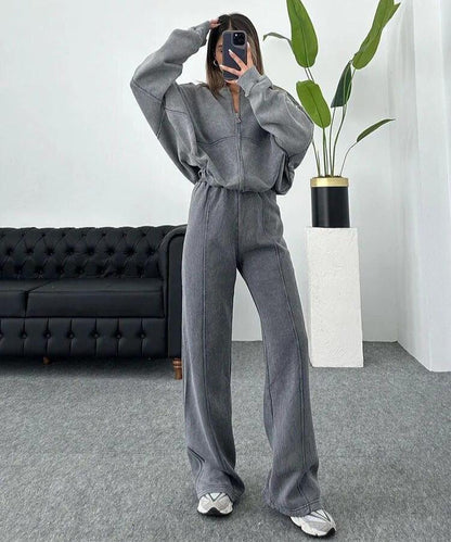 Femke - Comfy Tracksuit
