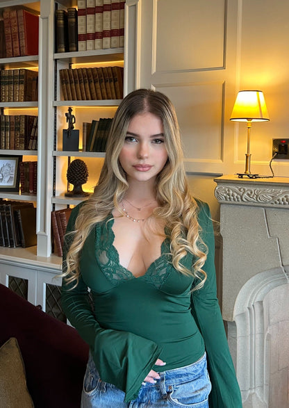 Noelia - V-Neck Long Sleeve Top