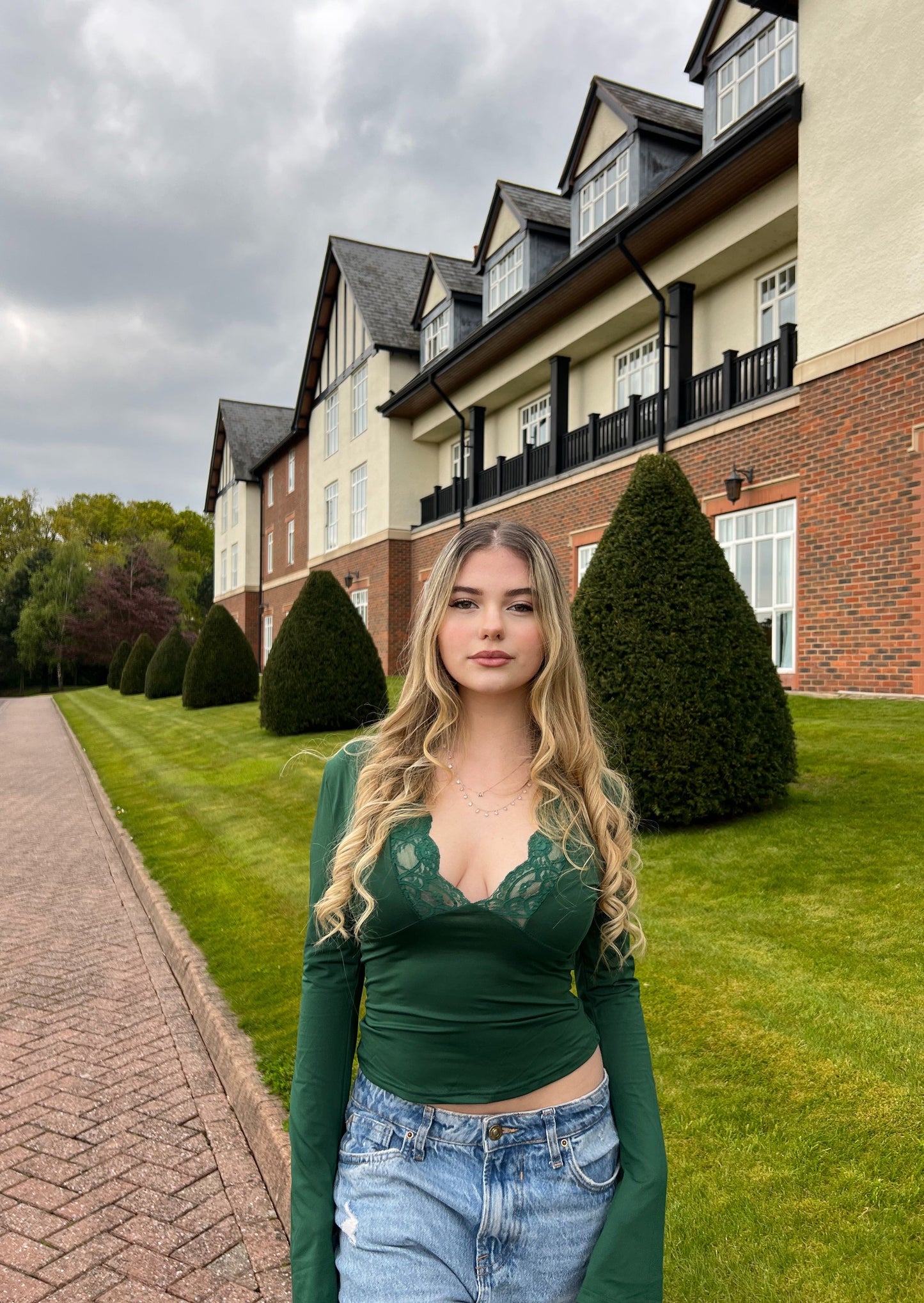 Noelia - V-Neck Long Sleeve Top