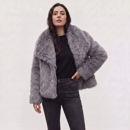 Oversized faux fur jas