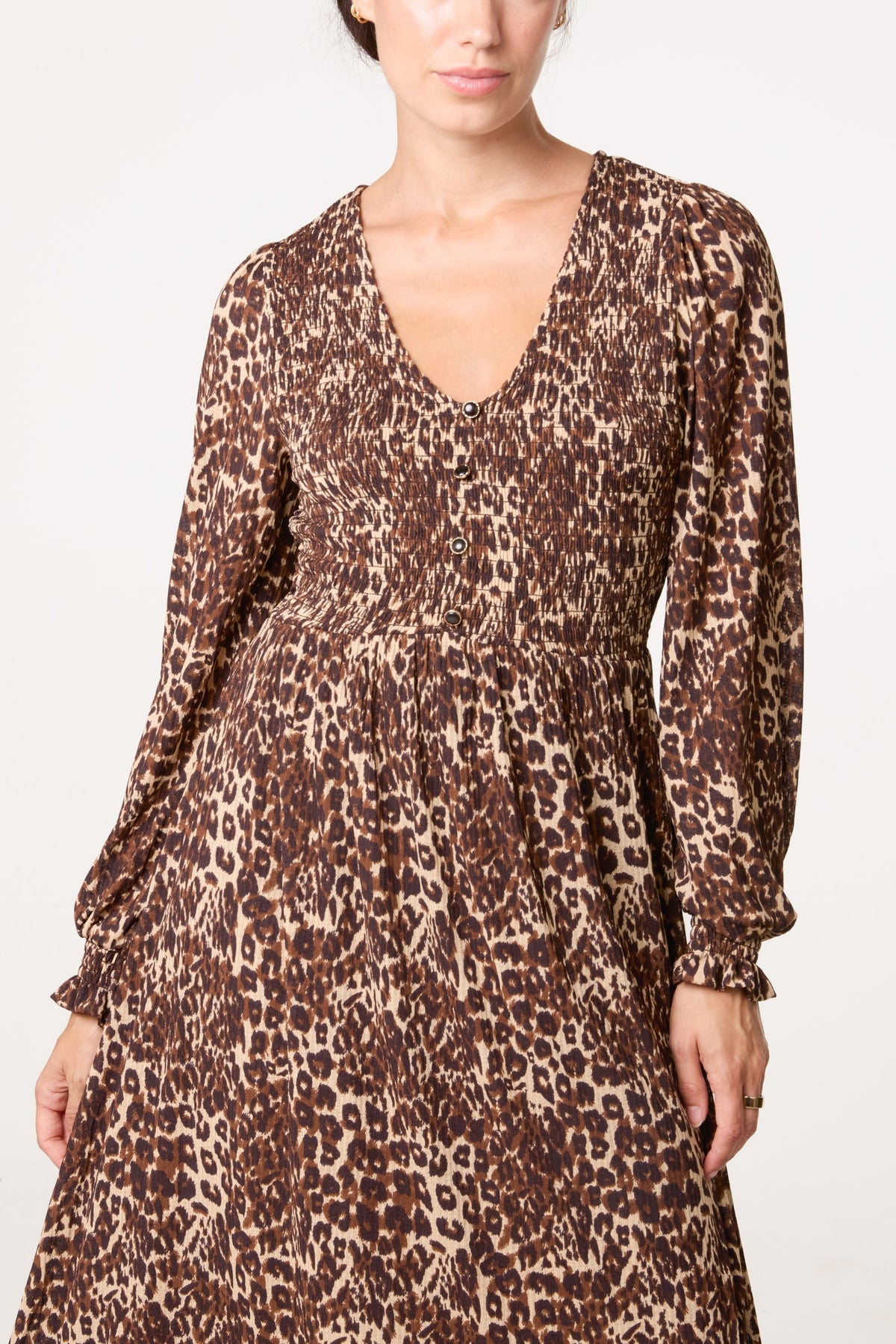 Dames Midi Jurk met V-hals en Knoopsluiting – Animalprint