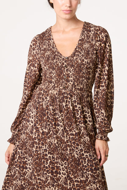 Dames Midi Jurk met V-hals en Knoopsluiting – Animalprint