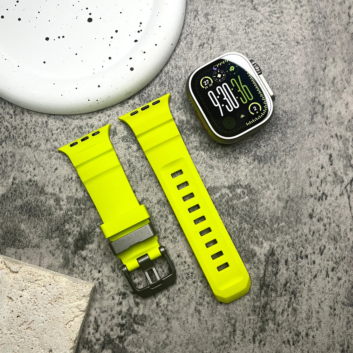 Siliconen Horlogebandje voor Apple Watch - Sportband met Titanium Gesp