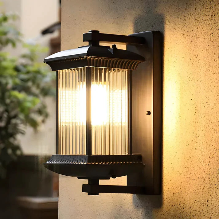 Buitenwandlamp Lantaarnstijl met Gegroefd Glas Koffiebruin