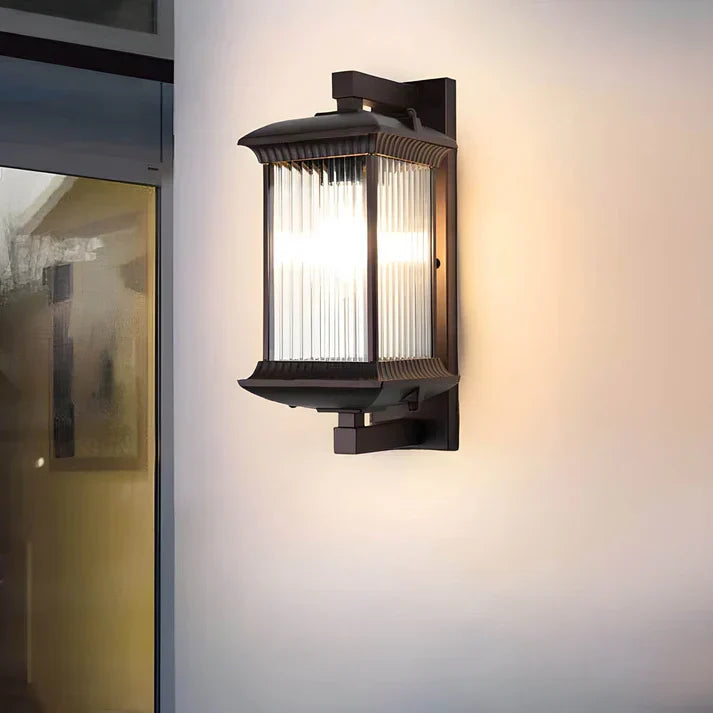 Buitenwandlamp Lantaarnstijl met Gegroefd Glas Koffiebruin