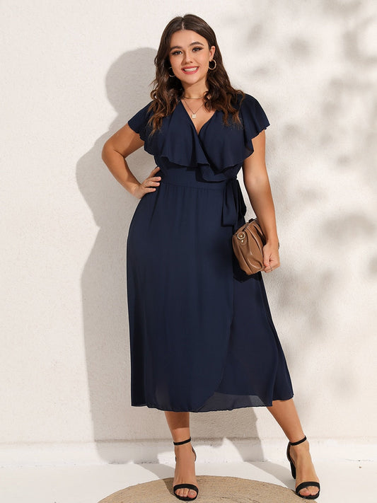 Elora - Wikkeljurk met Korte Mouwen en V-hals (Plus Size)
