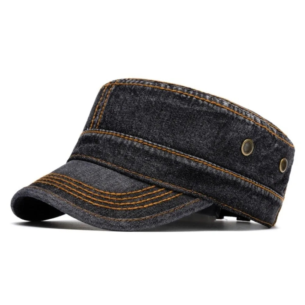 Unisex Denim Pet – Model met Geborduurde Stiksels
