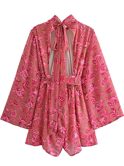 Diora - Speelse Jumpsuit met Hoge Hals en Open Rug