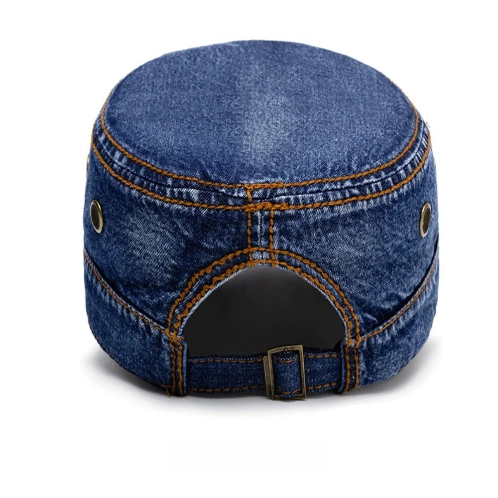Unisex Denim Pet – Model met Geborduurde Stiksels